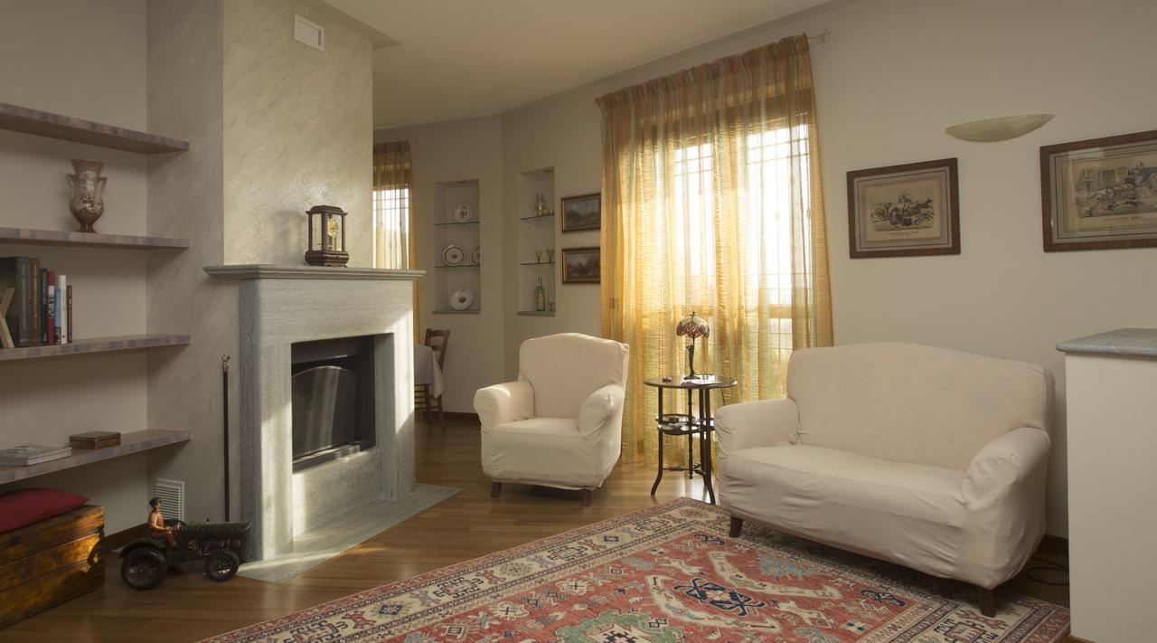 B&B La Frola Baldissero Torinese ภายนอก รูปภาพ